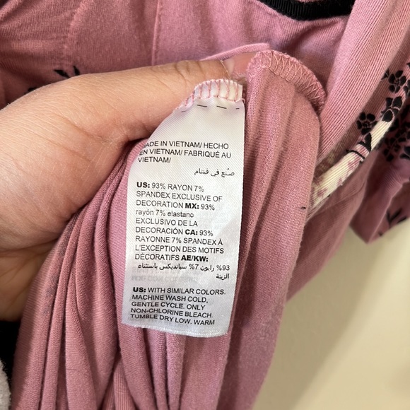 Soma Cool Nights Pajama Set in Peaceful Floral Pink FLAWED Sz Small - Picture 13 of 13